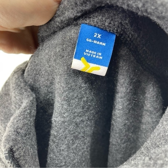 Old Navy Microfleece Mock-Neck Zip-Front Jacket - Picture 5 of 6